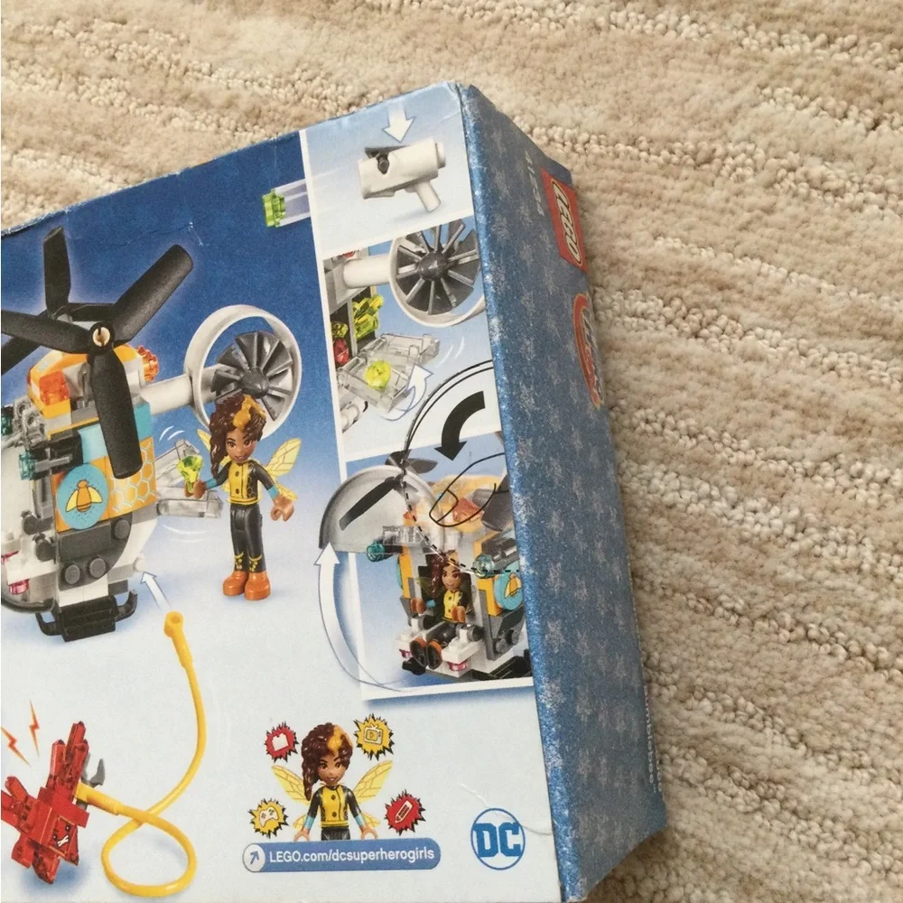 NIB LEGO DC Super Hero Girls Bumblebee Helicopter 41234 Building Set Sealed